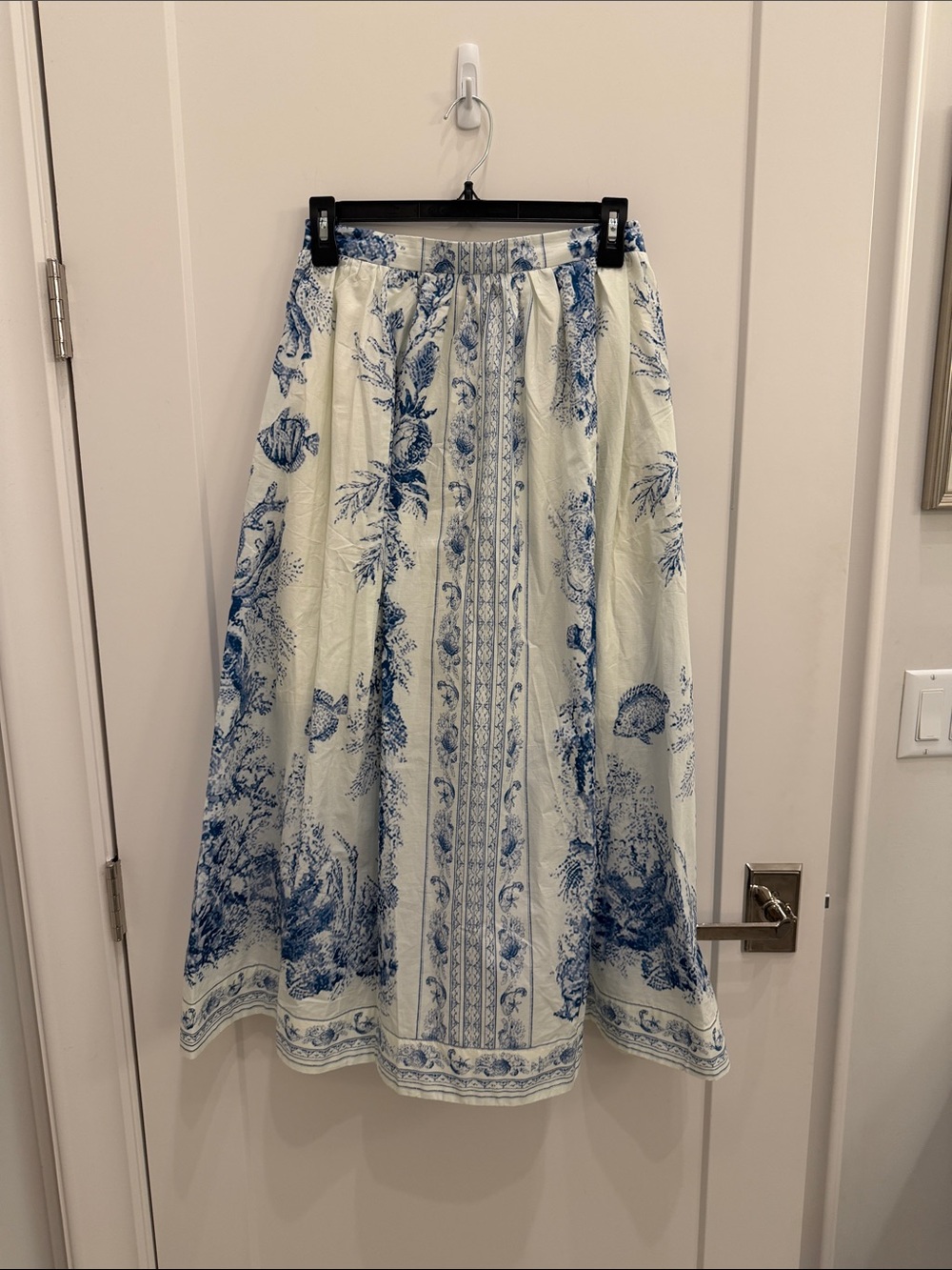 entro Blue and White Floral Maxi Skirt